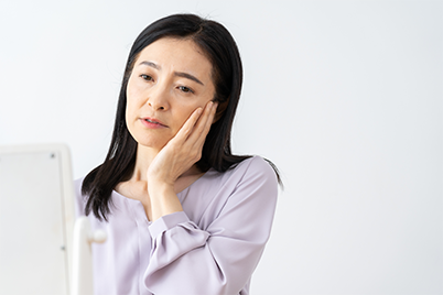 顔のたるみとは？顔のたるみの原因や顔のたるみの改善方法を徹底解説