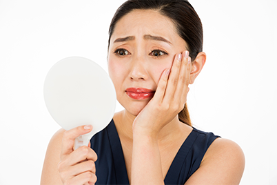 顔が歪んでいる？顔の歪みとは？